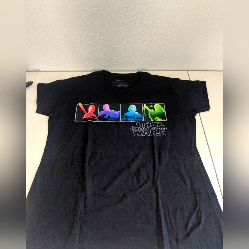 Rare Women's Disney Parks Star Wars Graphic T Shirt Top Blouse Park Day